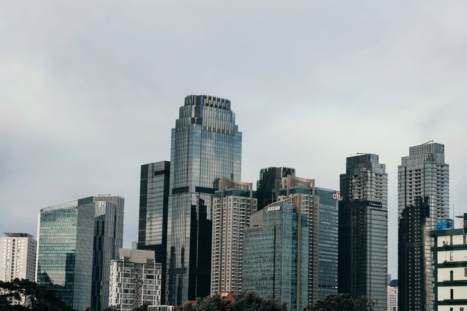 gambar ilustrasi perusahaan yang melakukan restrukturisasi