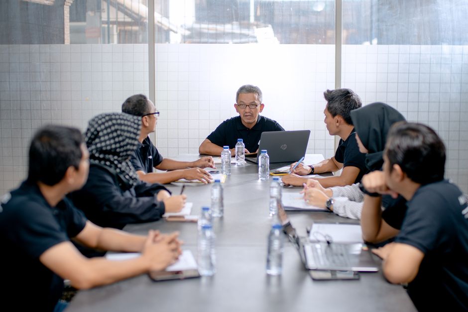 gambar ilustrasi strategi komunikasi BRI untuk agenda ESG dan pemberdayaan UMKM