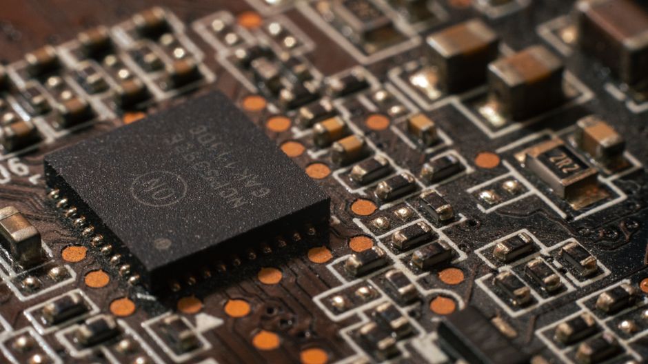 grafik pendapatan chip AI Broadcom
