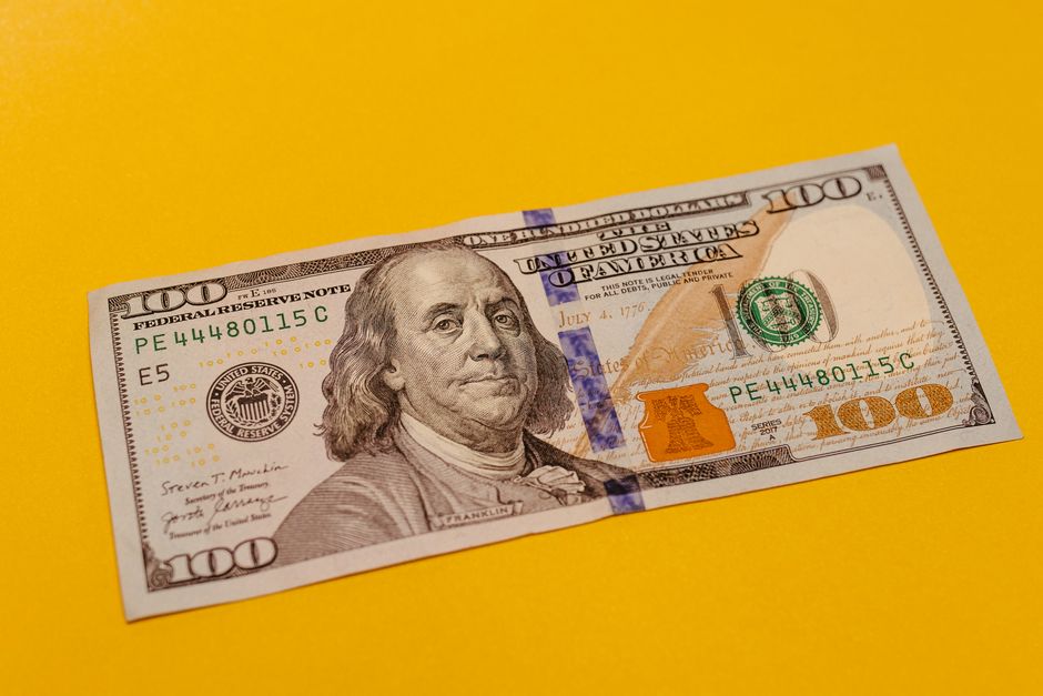 Grafik pergerakan nilai dolar AS