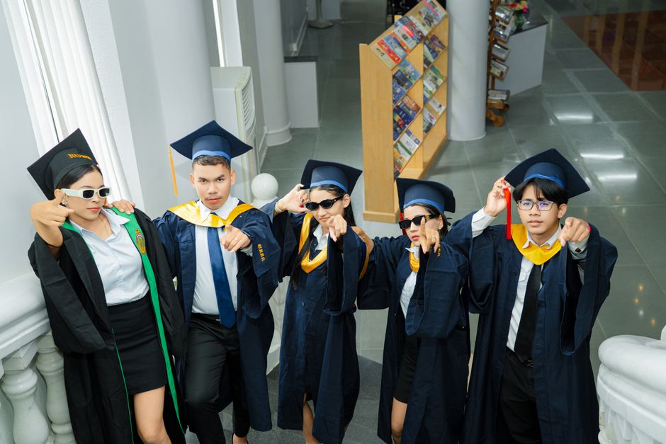 lowongan kerja fresh graduate