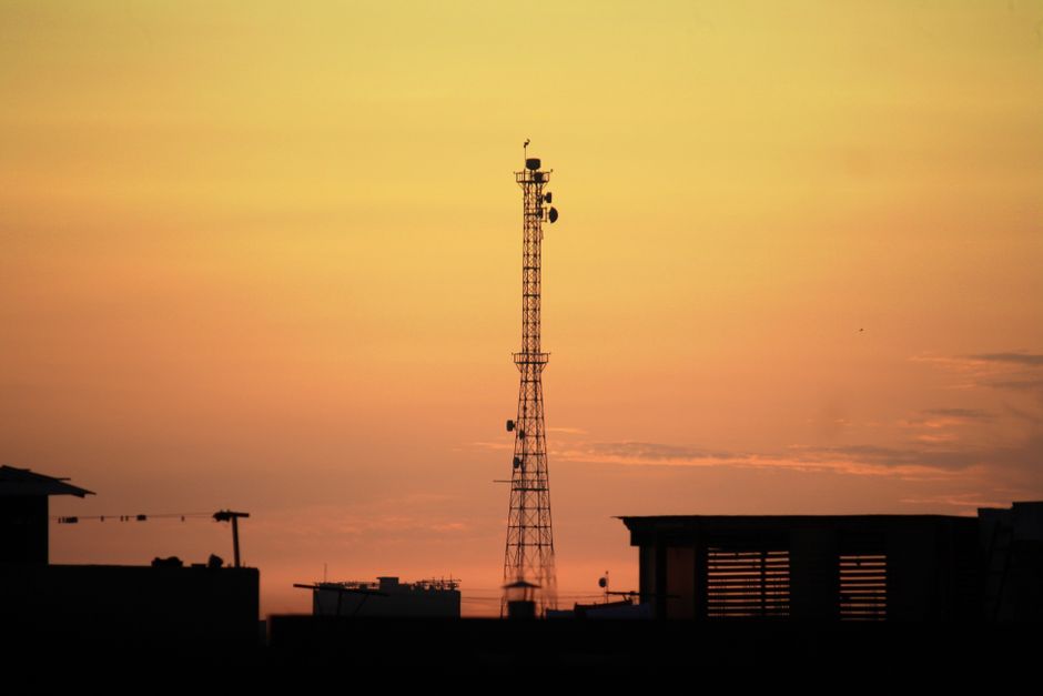grafik saham bakrie telecom