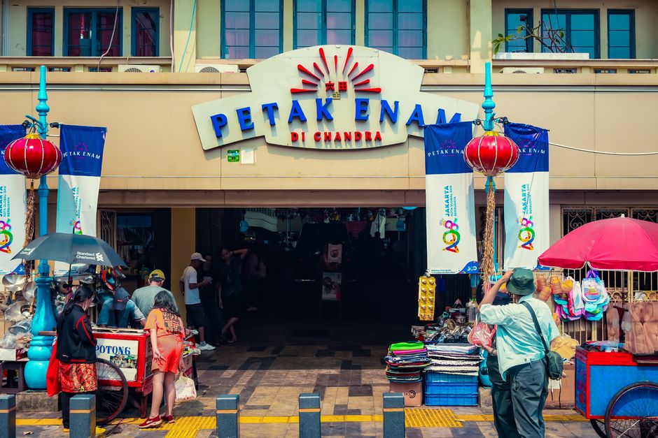 Pengusaha daerah yang aktif dalam rantai pasok investasi