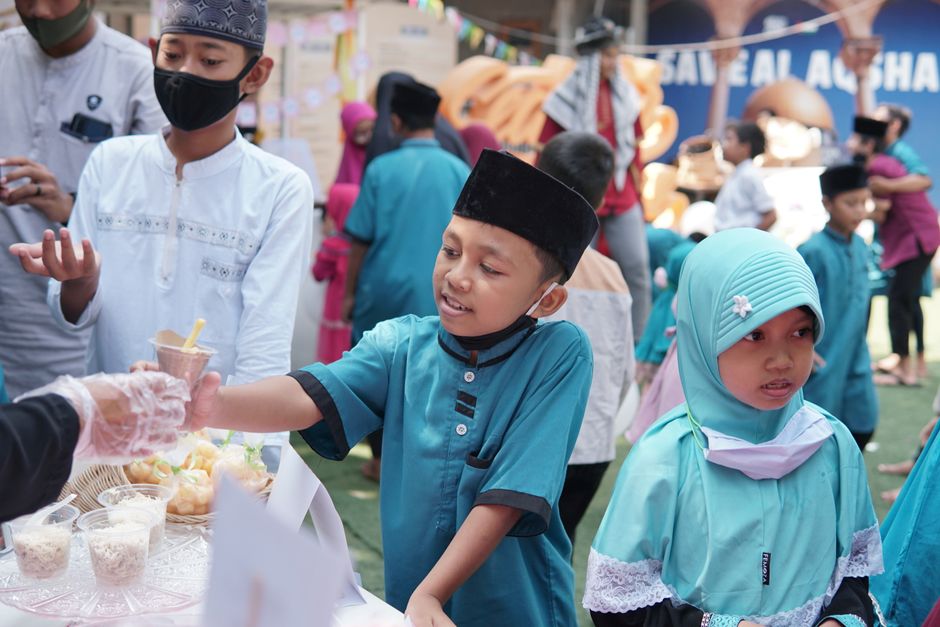 ID FOOD mencapai laba besar pada tahun 2025