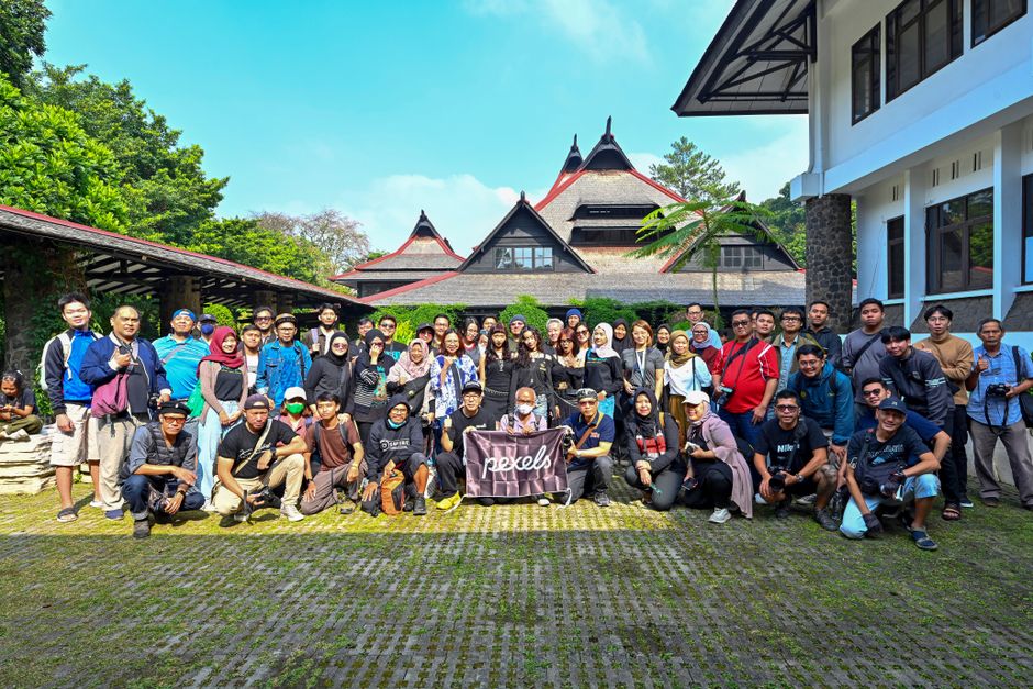 pelanggan im3 menggunakan adobe express premium