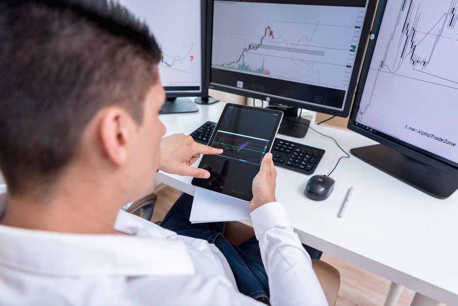 grafik pergerakan saham BULL di Bursa Efek Indonesia