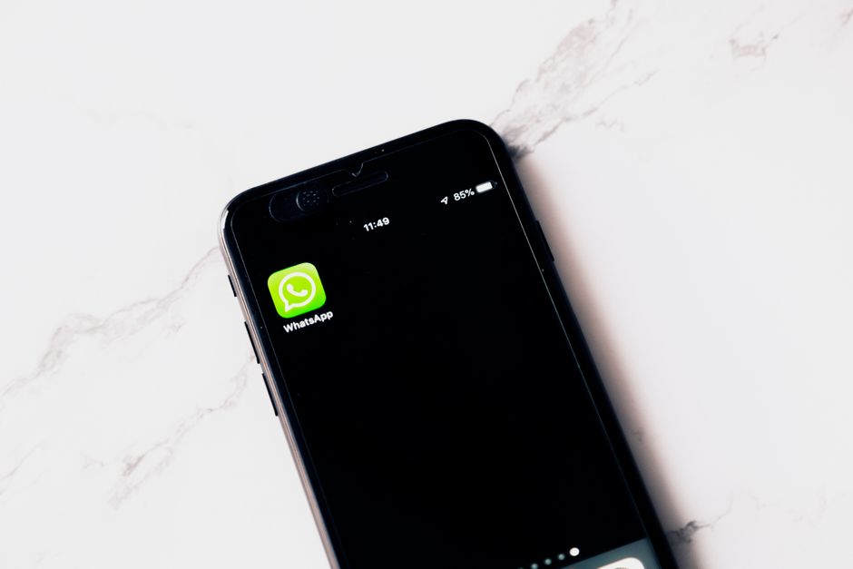 Meta, WhatsApp, dan Komdigi dalam konteks pemblokiran akun massal