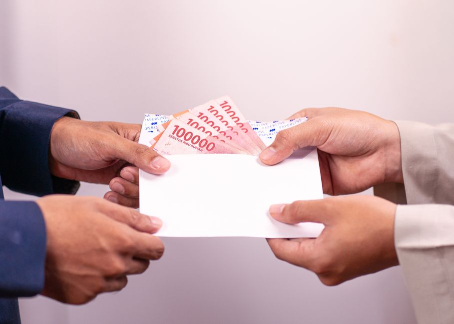 LPS menjamin simpanan nasabah di bank umum dan BPR