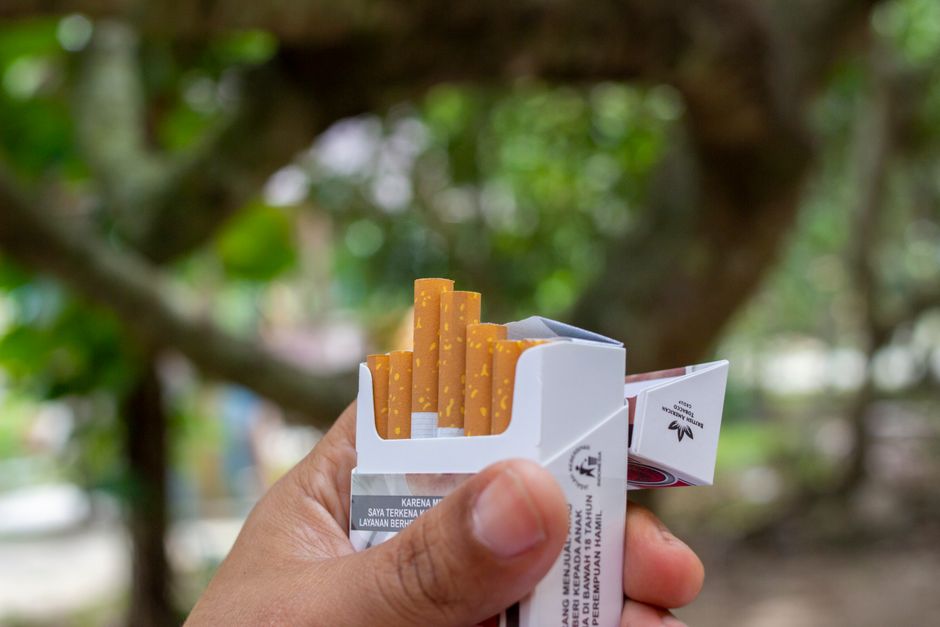 Menteri Keuangan Purbaya berdialog dengan pengusaha rokok ilegal