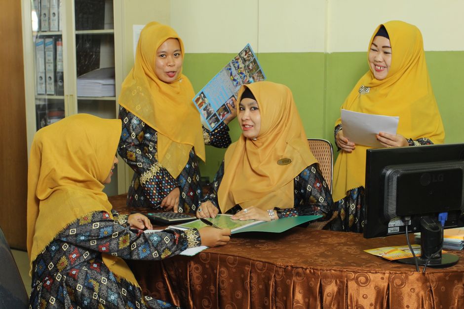 perusahaan BUMN yang bergerak di sektor konstruksi