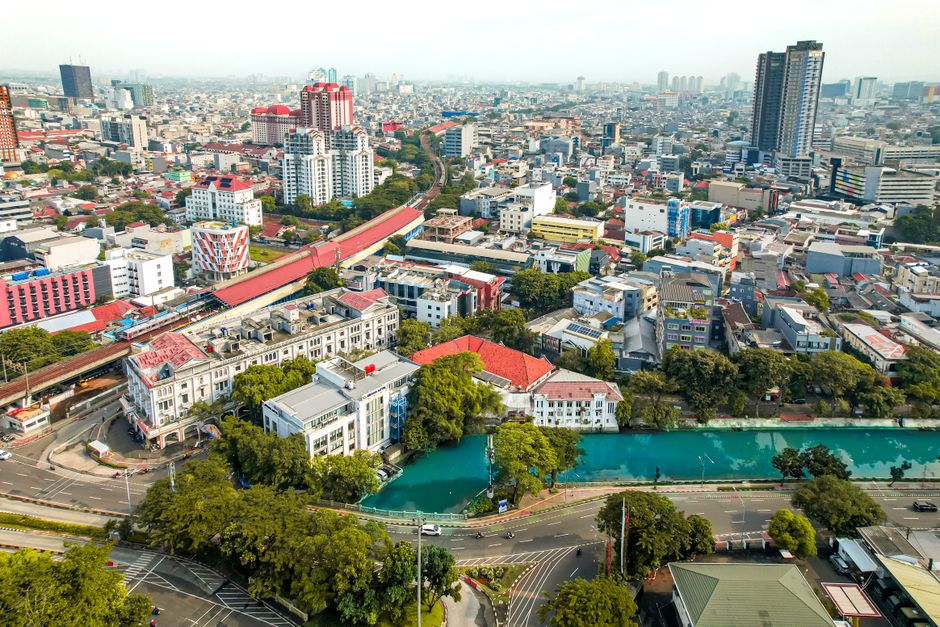 Super Emas membuka gerai baru di Kebon Jeruk, Jakarta