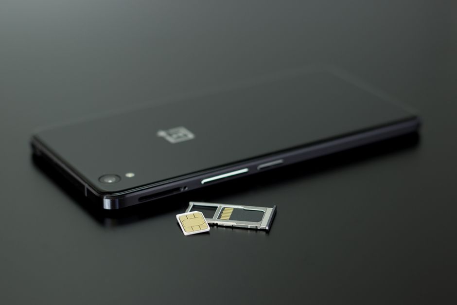 daur ulang limbah kartu sim menjadi paving block