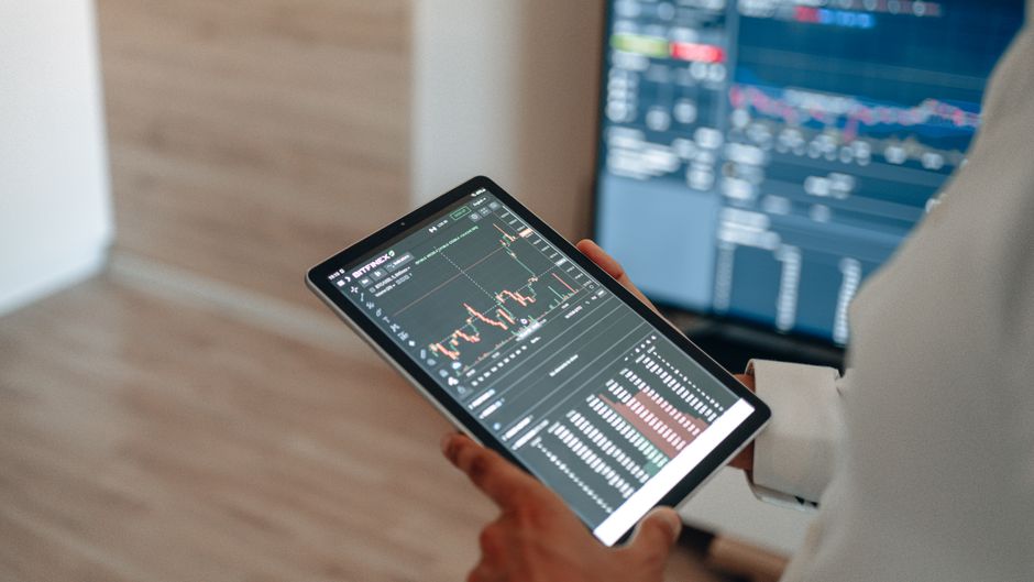 Analisis data telekomunikasi dengan Big Data Telco Insight