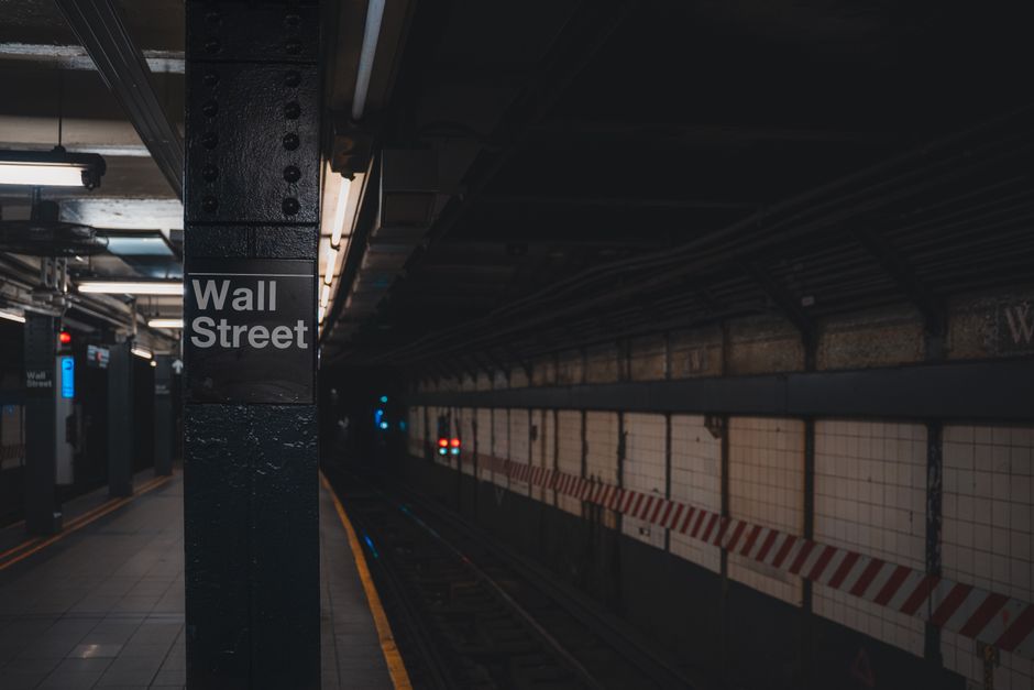 grafik saham Wall Street melemah