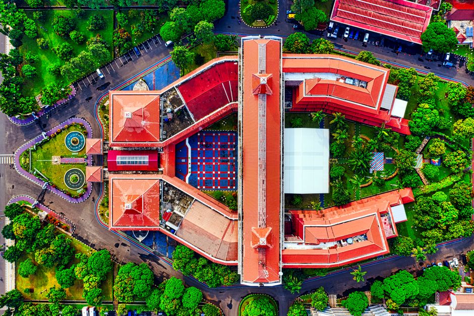 Wakil Menteri Dalam Negeri membuka APKASI Otonomi Expo 2026 di ICE BSD Tangerang